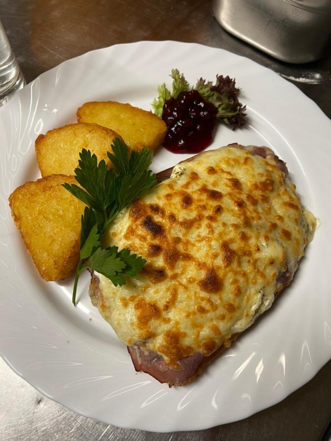 Готель Gaststaette Braustuebchen Шліц Екстер'єр фото